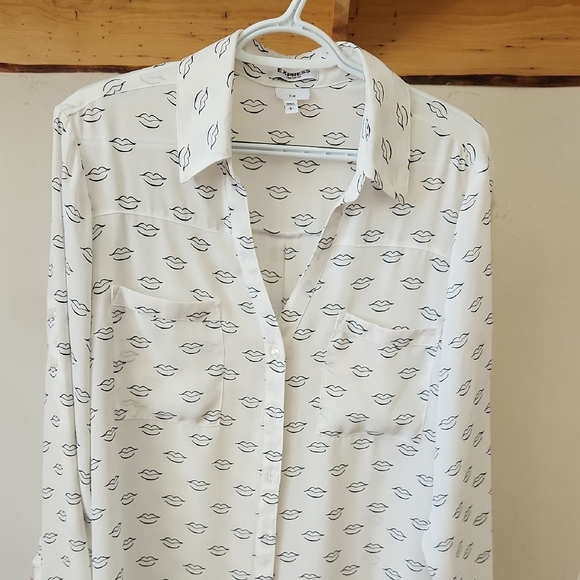 Express Tops - Rare Express White Lip Print Shirt